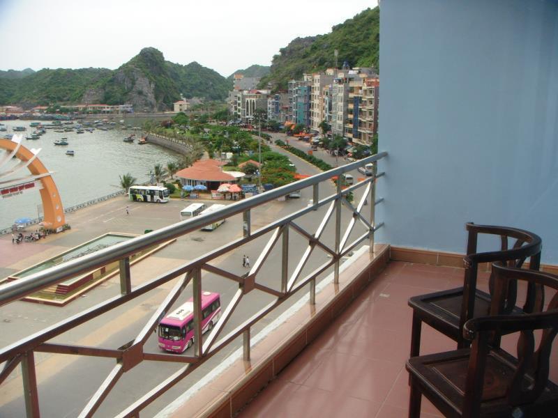 Full Moon Party Hotel Хайфон Экстерьер фото