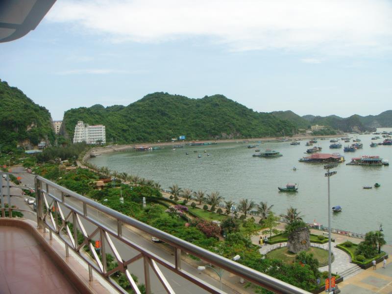 Full Moon Party Hotel Хайфон Экстерьер фото