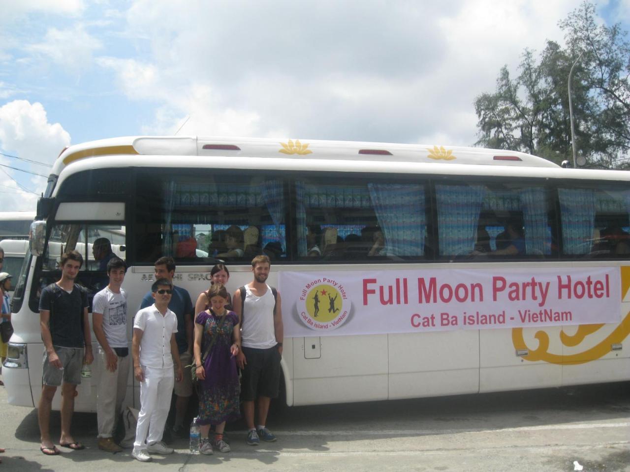 Full Moon Party Hotel Хайфон Экстерьер фото