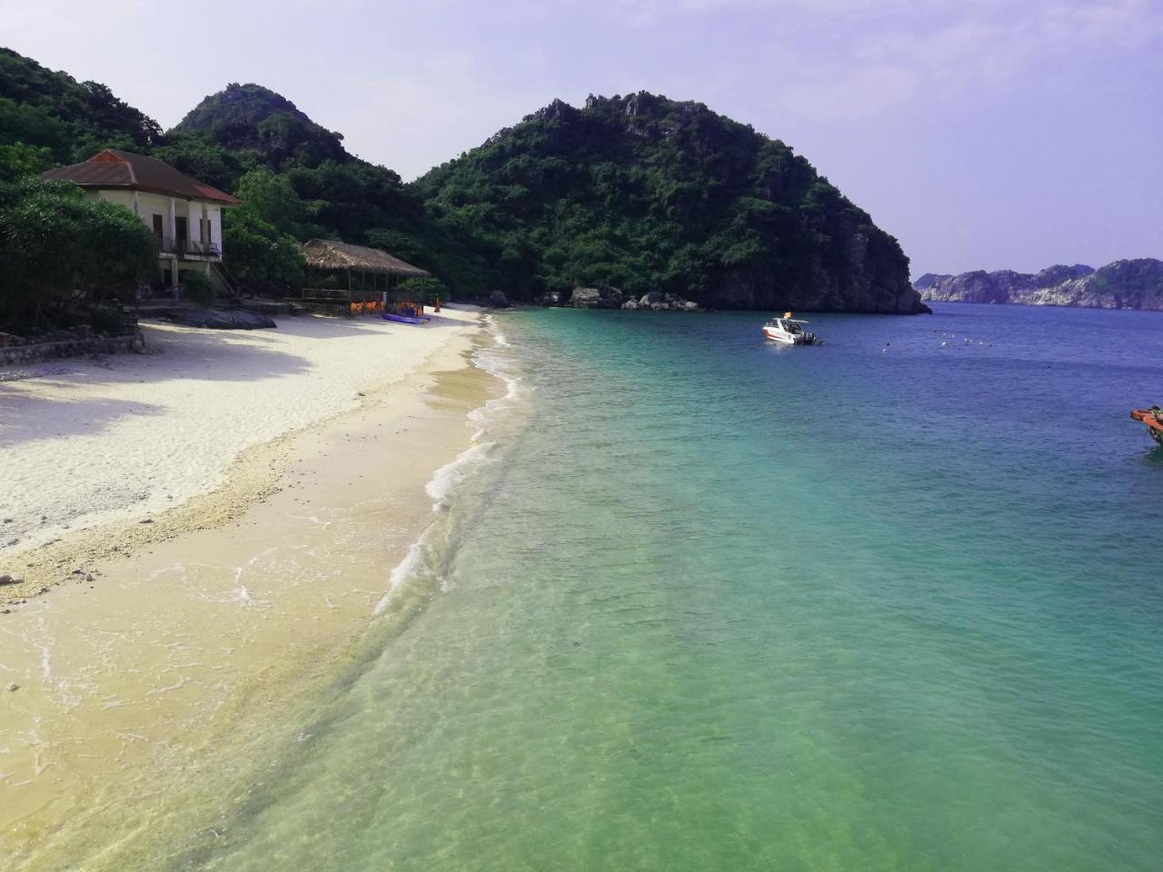 Full Moon Party Hotel Хайфон Экстерьер фото