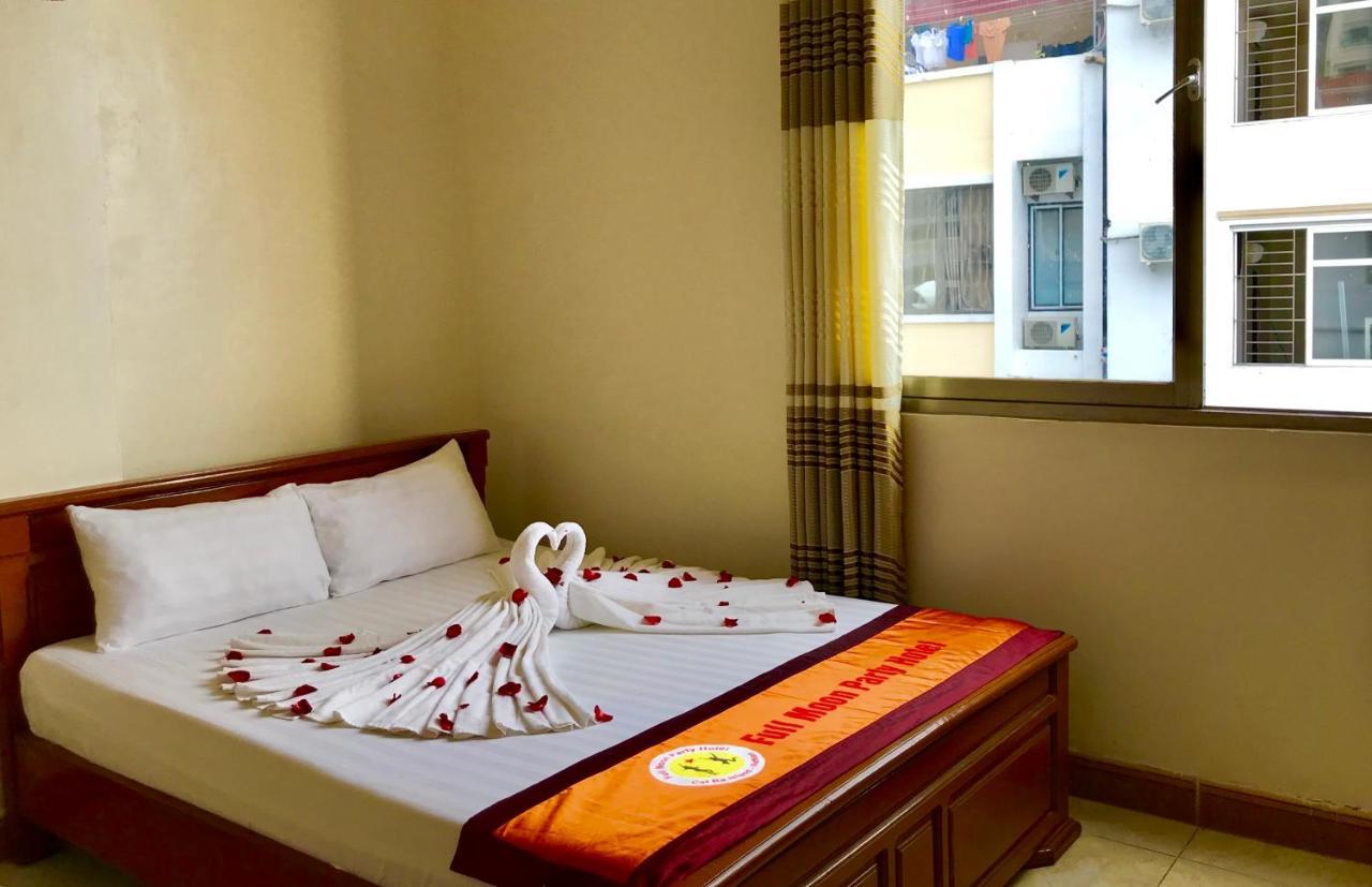 Full Moon Party Hotel Хайфон Экстерьер фото